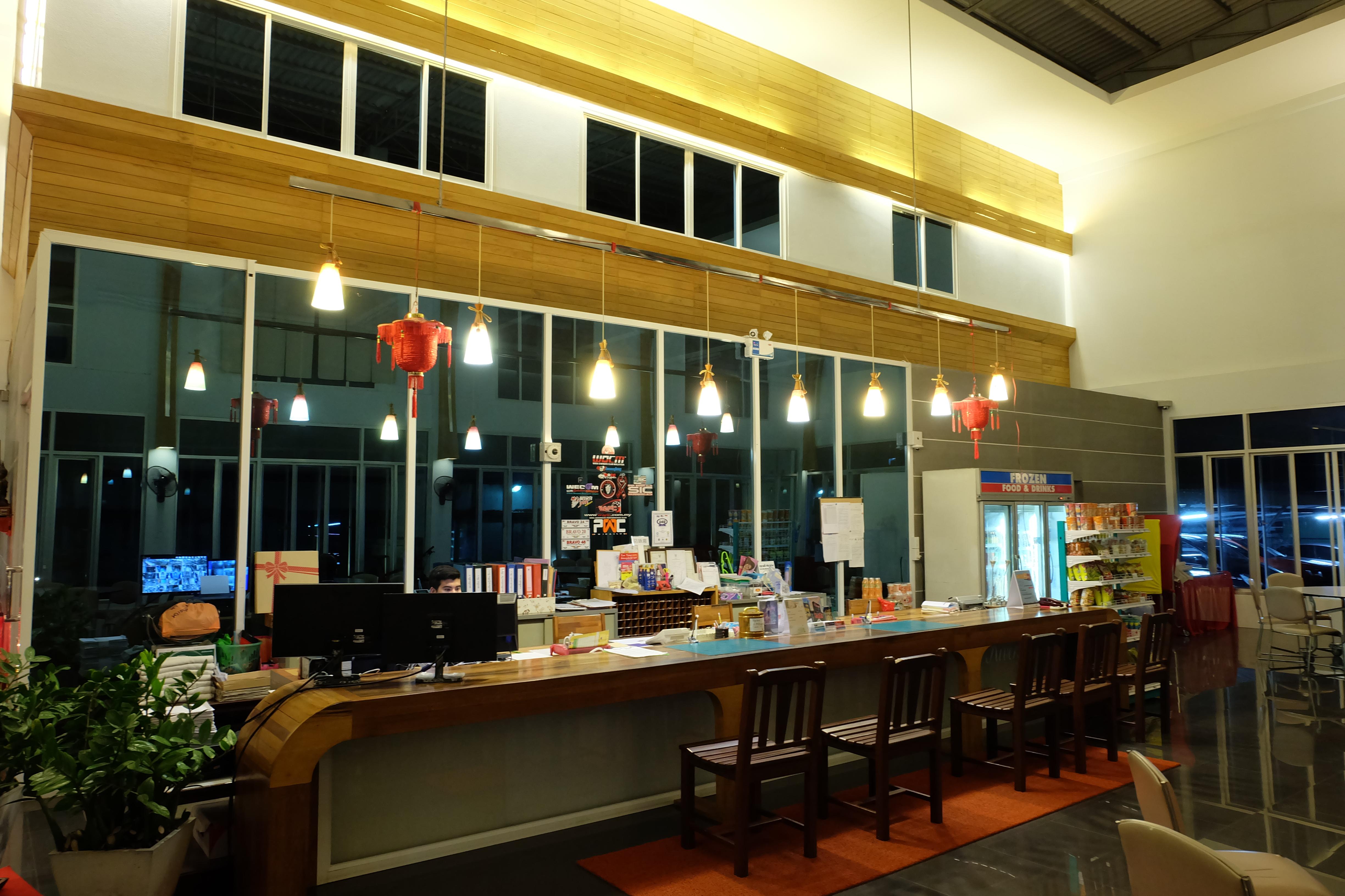 滨江大酒店 甲米 外观 照片